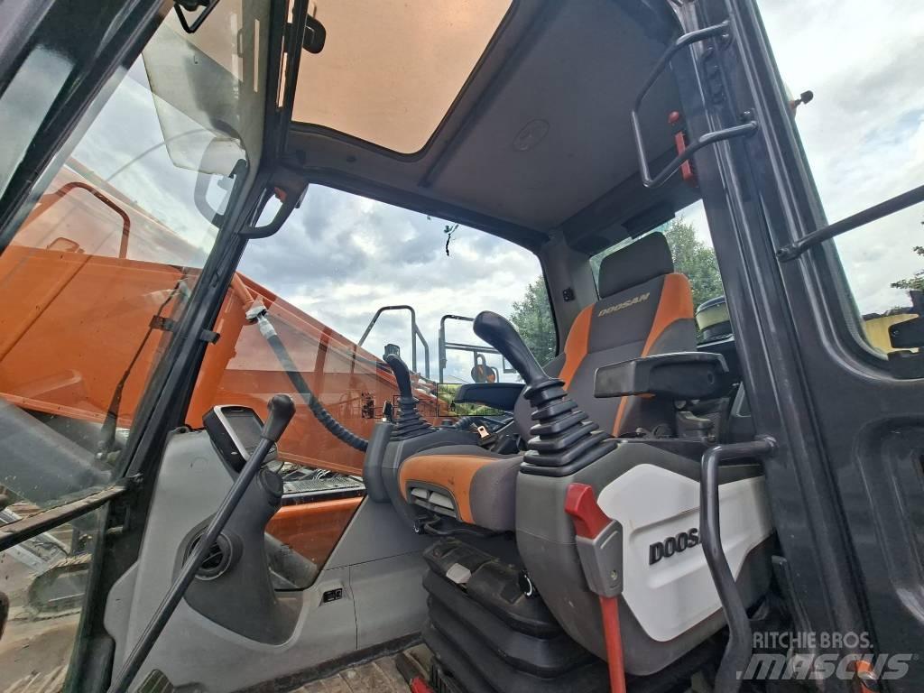 Doosan DX225LC-5 Bageri guseničari