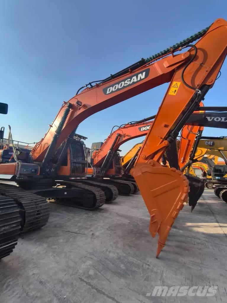Doosan dx300 Bageri guseničari