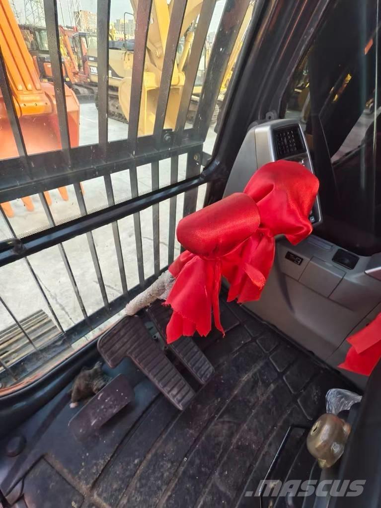 Doosan dx300 Bageri guseničari