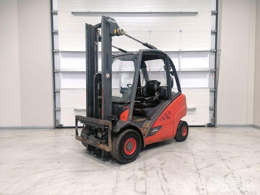 Linde H30D-02 Dizelski viljuškari