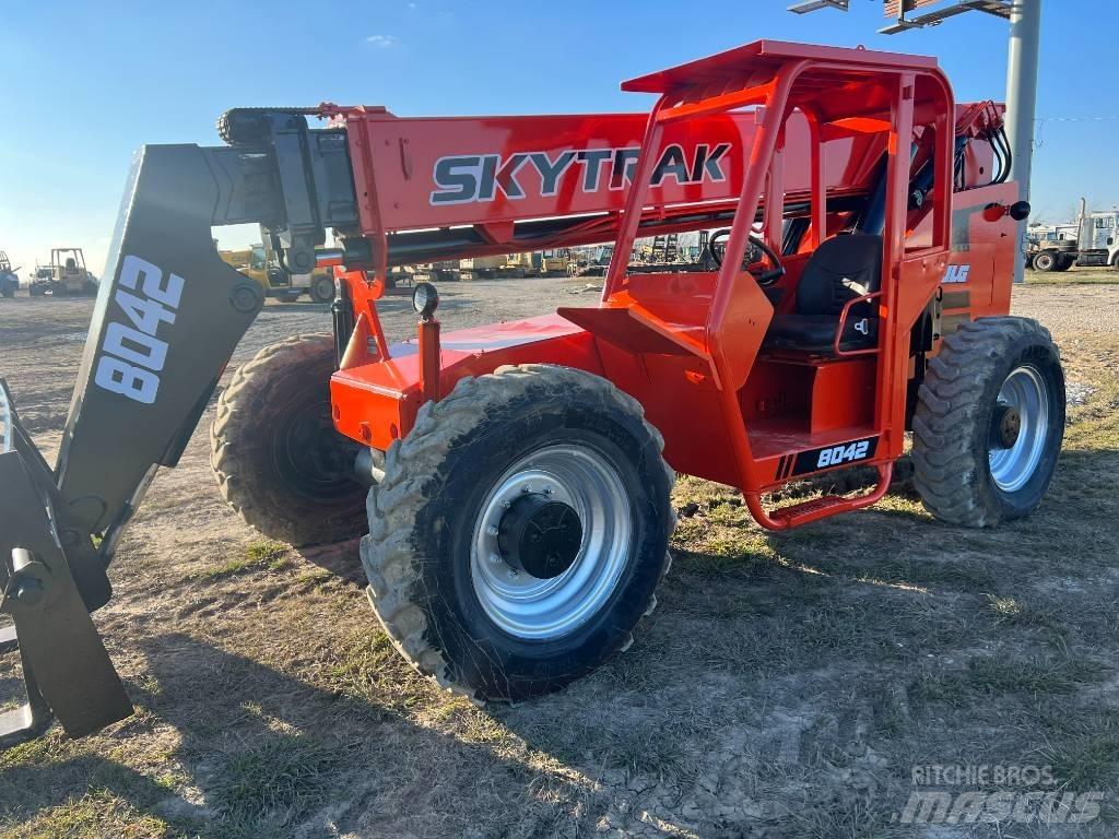 SkyTrak 8042 Teleskopski viljuškari