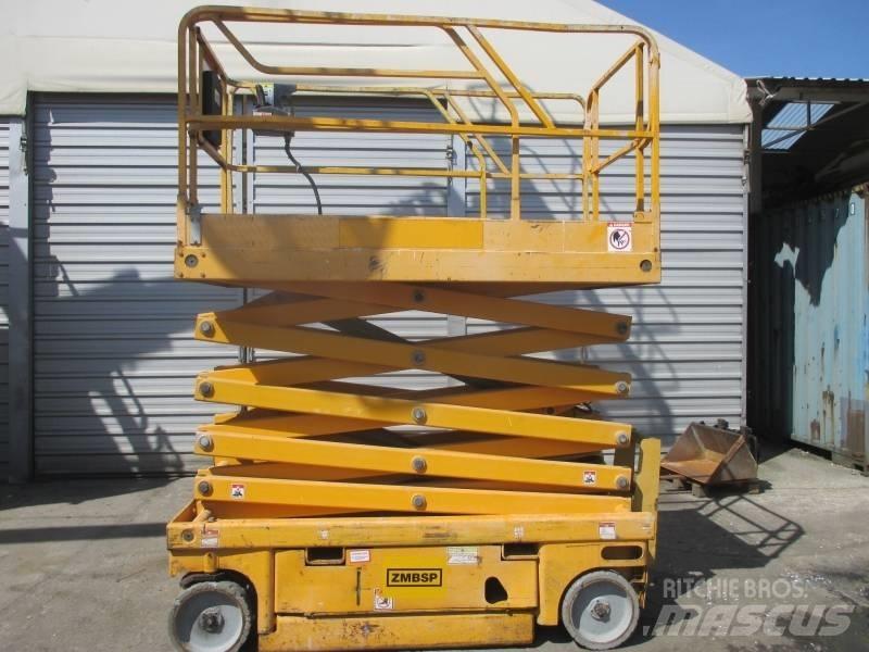 Haulotte Compact 12 Makazaste platforme