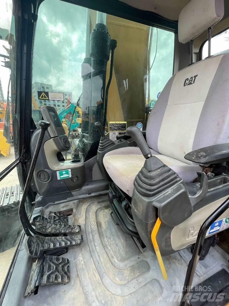CAT 323 D Bageri guseničari