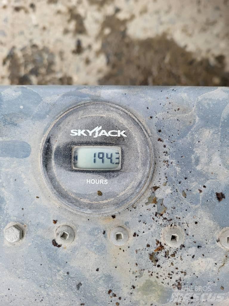 SkyJack 32/19 Makazaste platforme