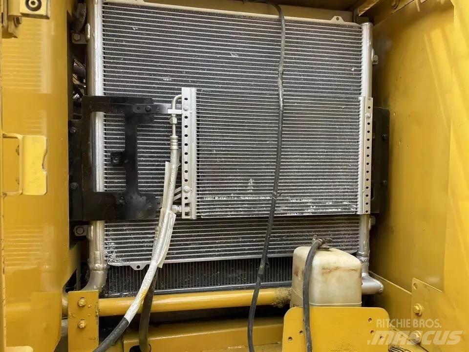 CAT 320C Bageri guseničari
