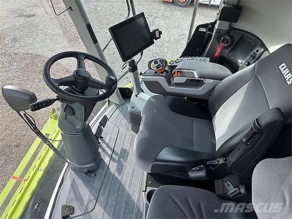 CLAAS Lexion 7400 Kombajni
