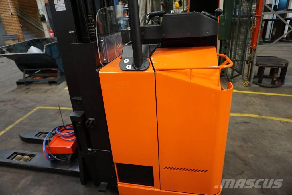 Toyota SSE160L Samopogonski ručni viljuškari