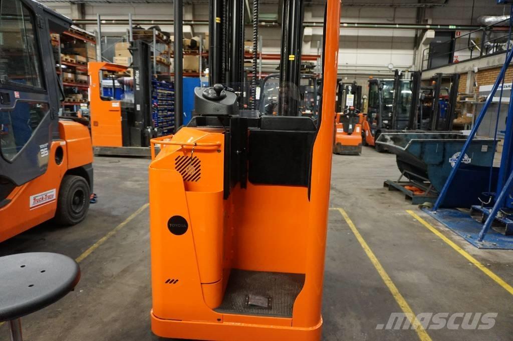 Toyota SSE160L Samopogonski ručni viljuškari