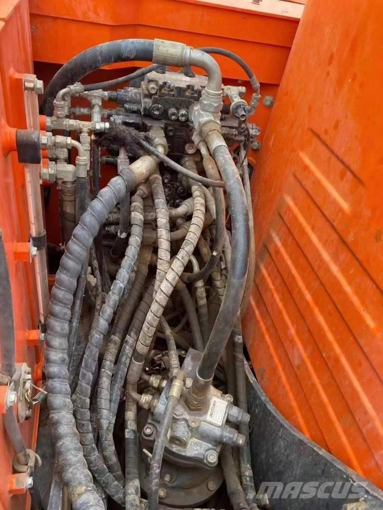 Doosan DX 75 Bageri guseničari