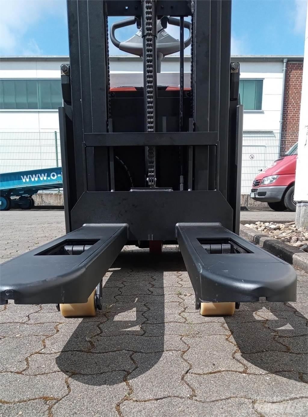 Toyota SWE140L Ručni električni viljuškar