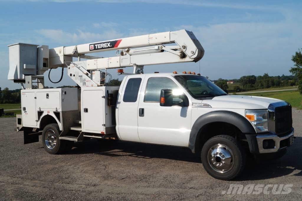 Ford F 550 XLT SD Auto korpe