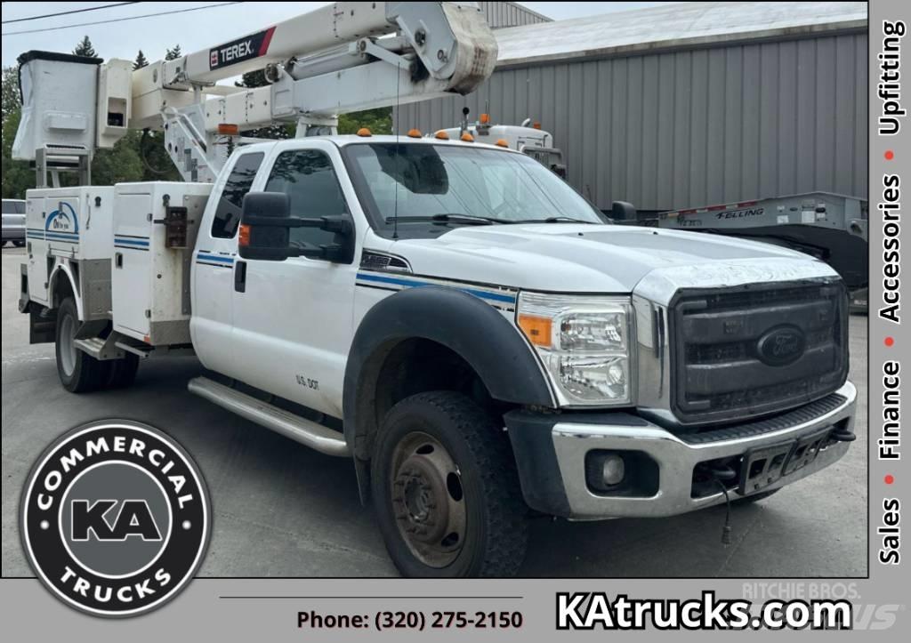 Ford F 550 XLT SD Auto korpe