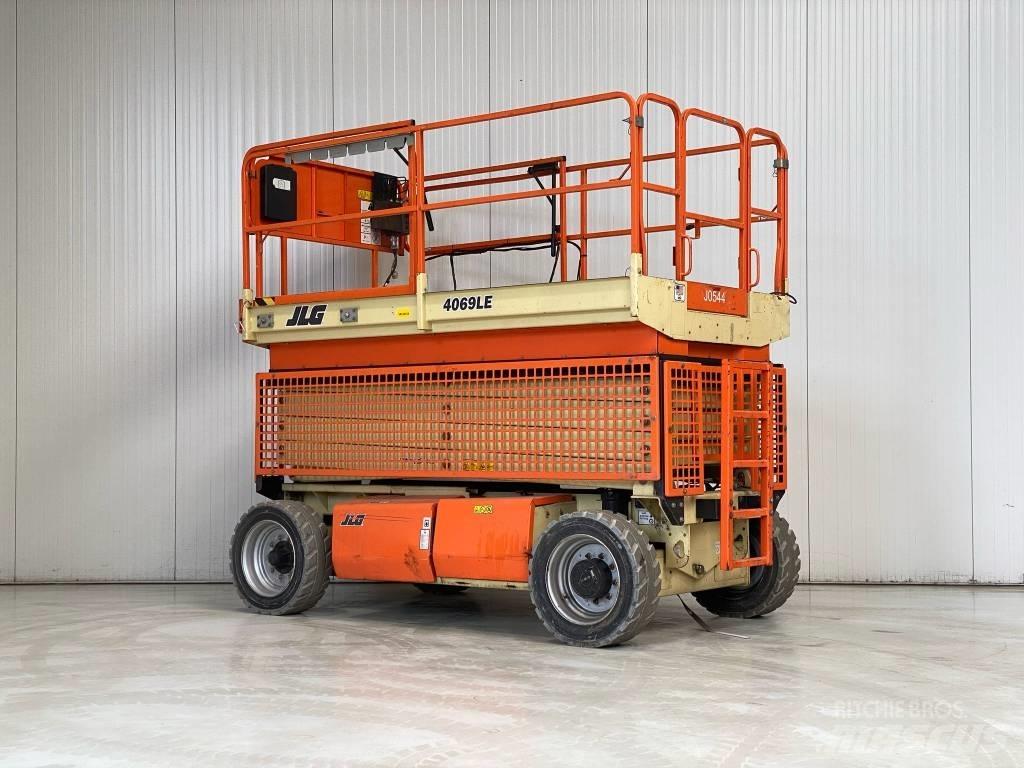 JLG 4069 LE Makazaste platforme