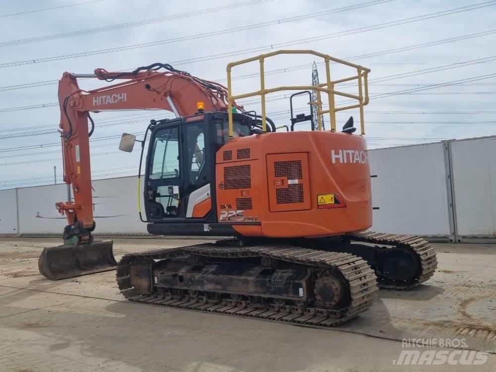 Hitachi ZX225USLC-7 Bageri guseničari