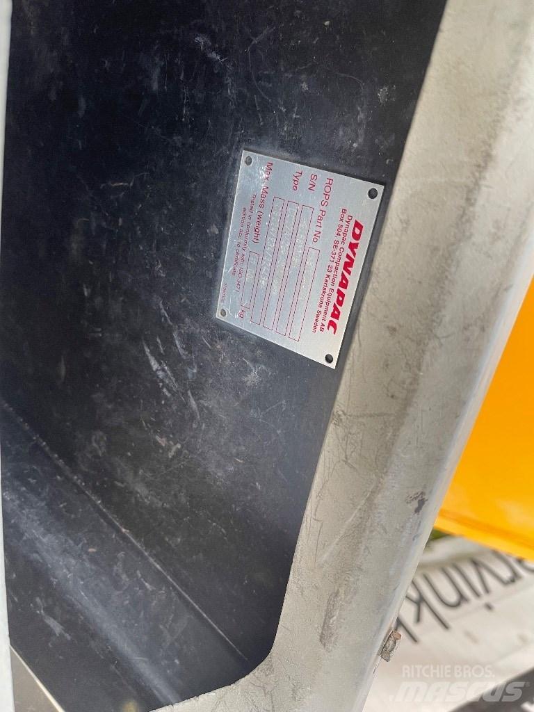 Dynapac CC 224 HF Valjci sa duplim bubnjem