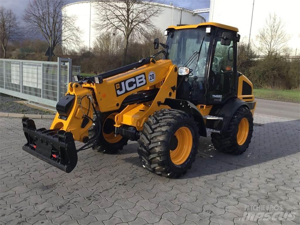 JCB TM 220 Agri Teleskopske podizne platforme