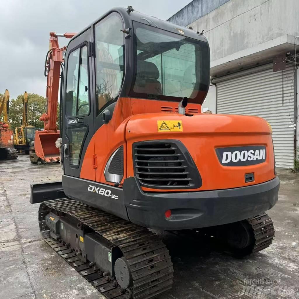 Doosan DX 60-9 C Mini bageri < 7t