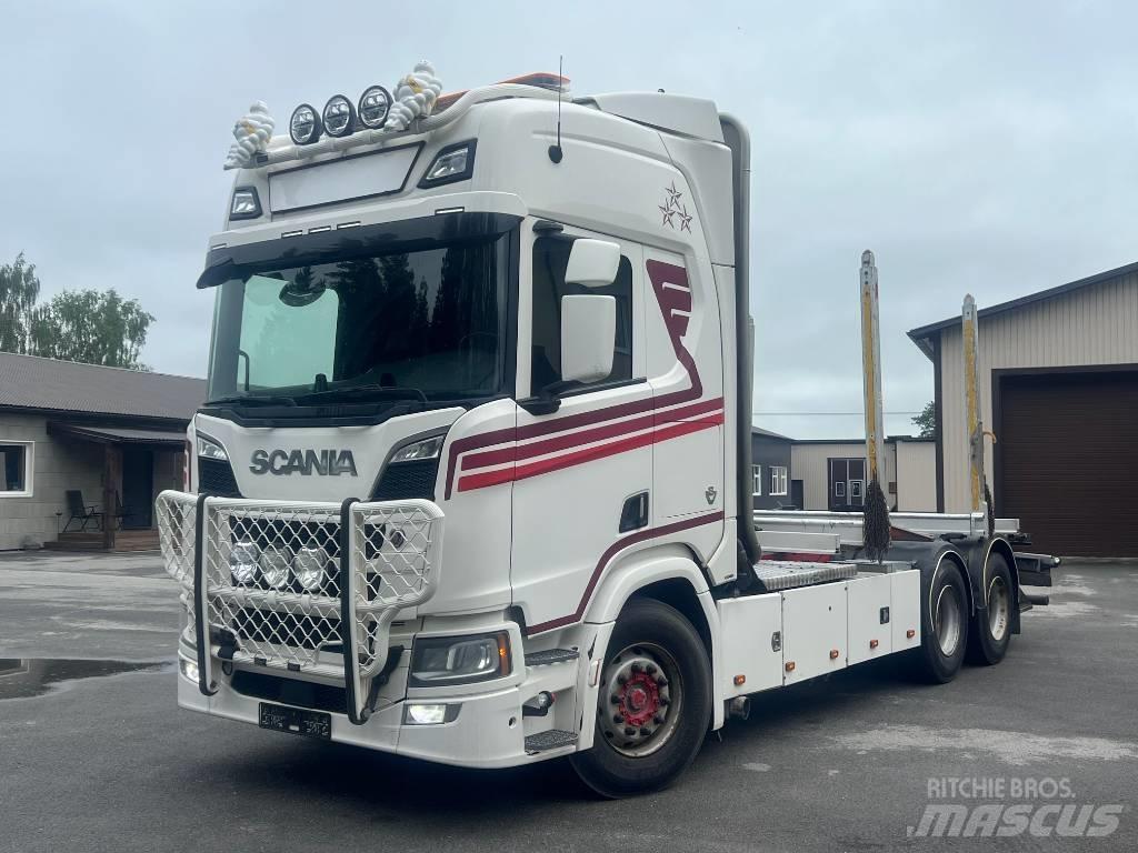 Scania R 730 B6X4NB Kamioni za drva Šticari
