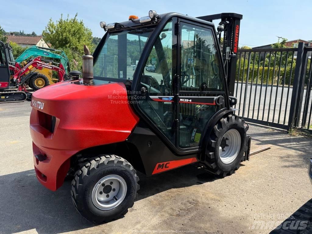 Manitou MC 25 Vanterenski viljuškar