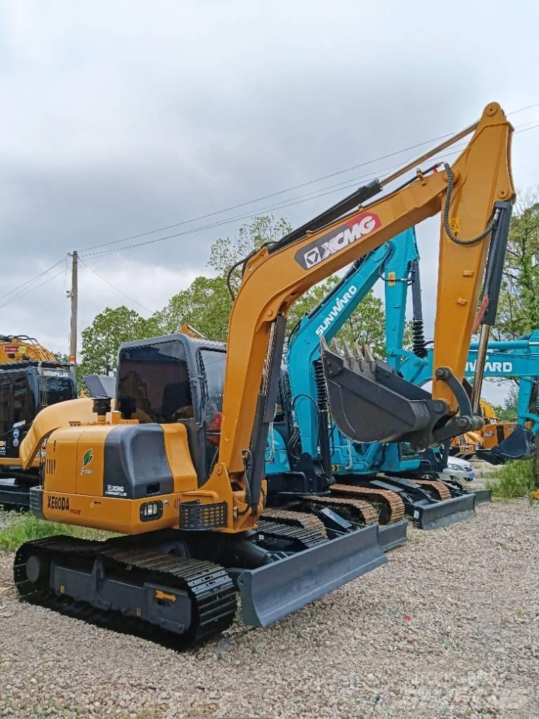 XCMG XE 60 DA Mini bageri < 7t