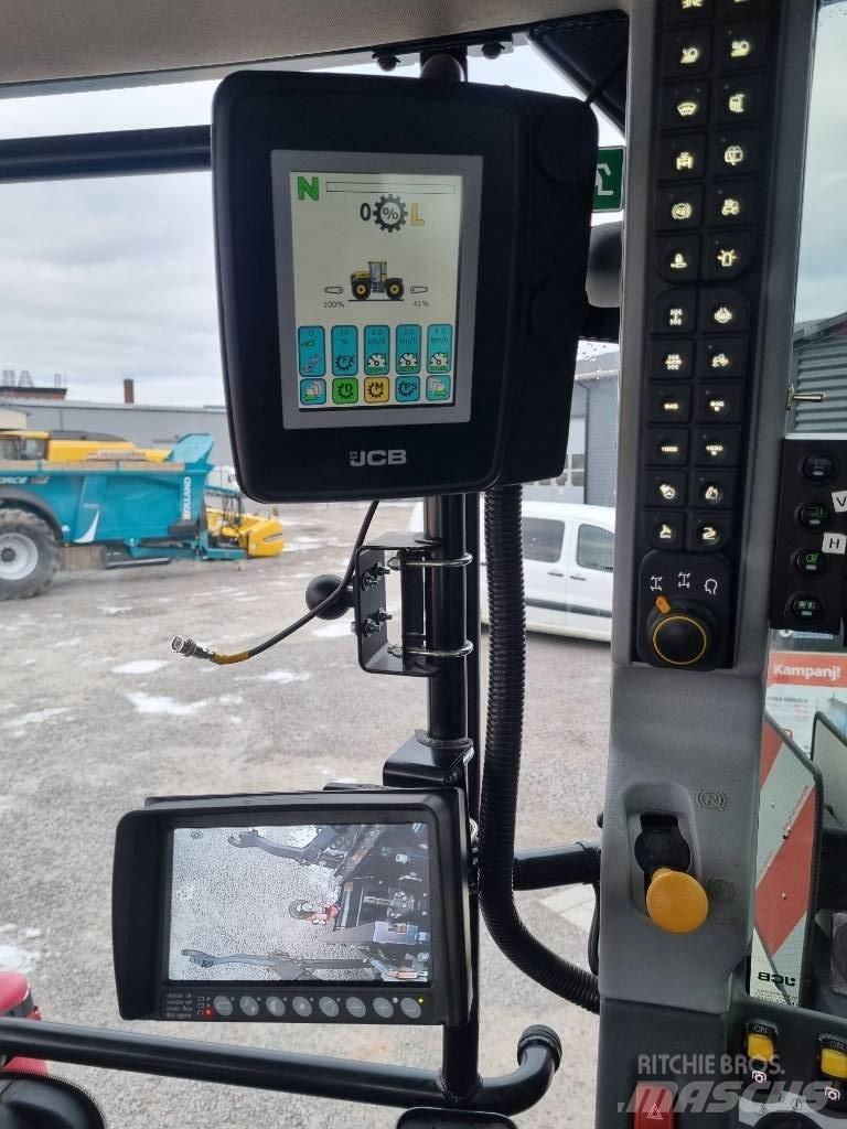 JCB Fastrac 4220 Traktori