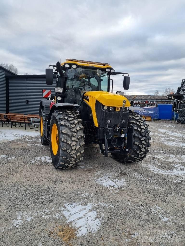 JCB Fastrac 4220 Traktori