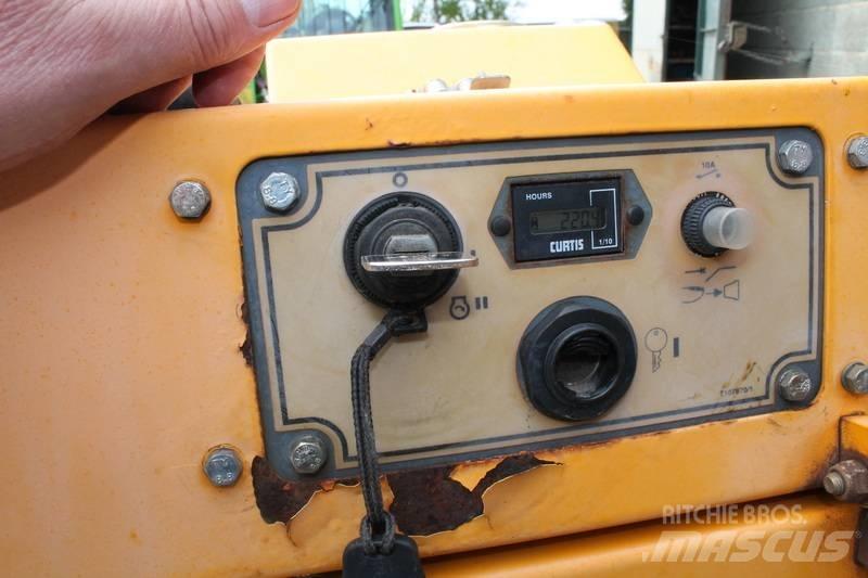 Terex MBR 71 Valjci sa jednim bubnjem