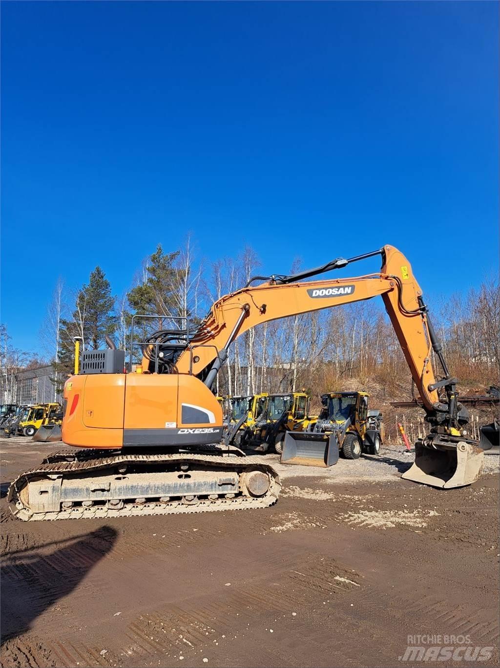 Doosan DX235LCR-5 Bageri guseničari