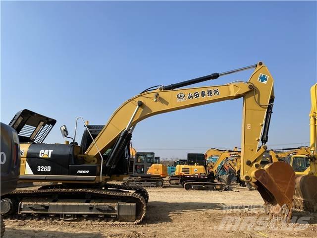CAT 326D Bageri guseničari