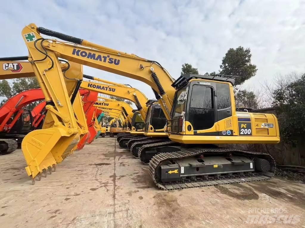 Komatsu PC 200-8 Bageri guseničari