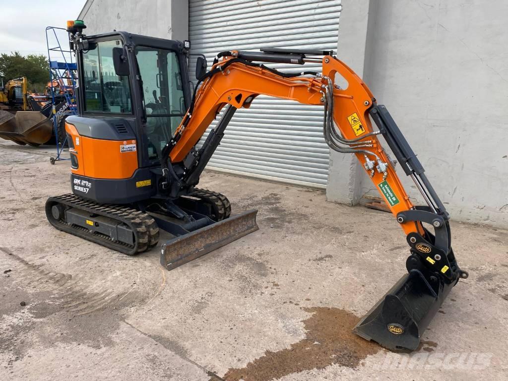 Develon DX 27 Z-7 Mini bageri < 7t