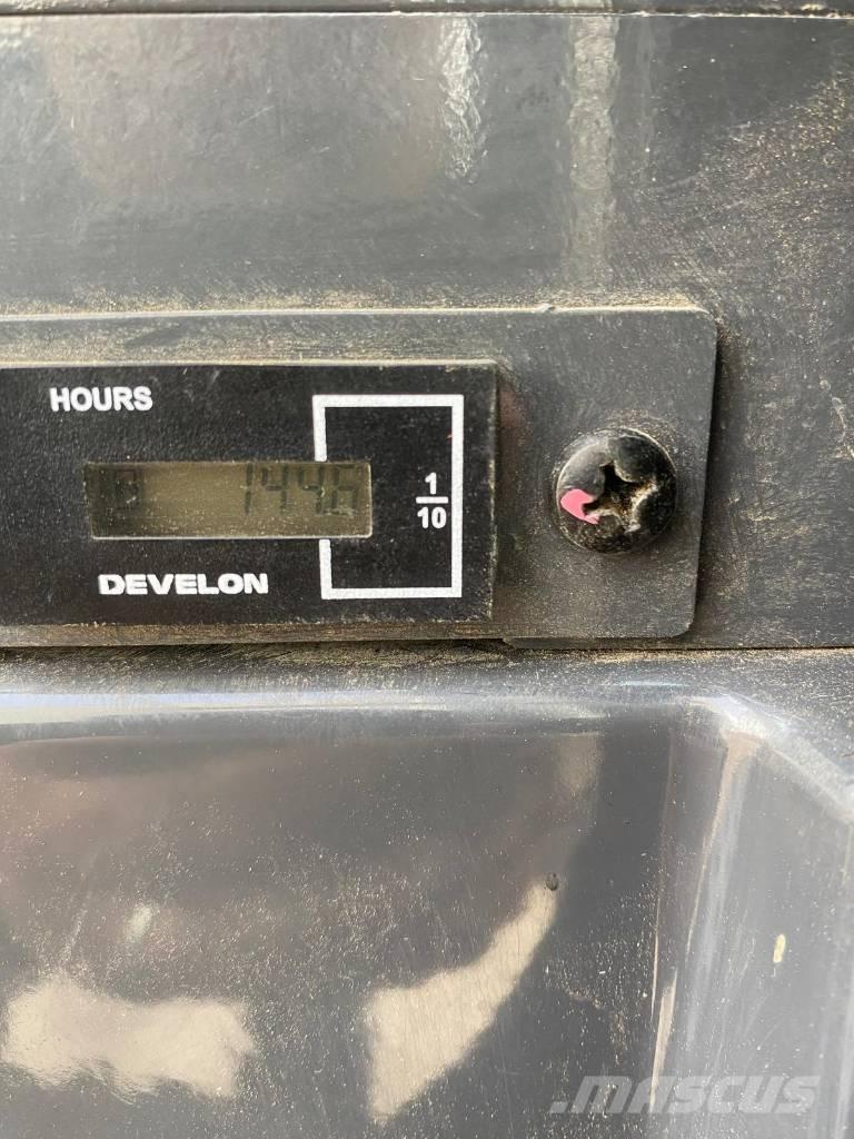 Develon DX 27 Z-7 Mini bageri < 7t