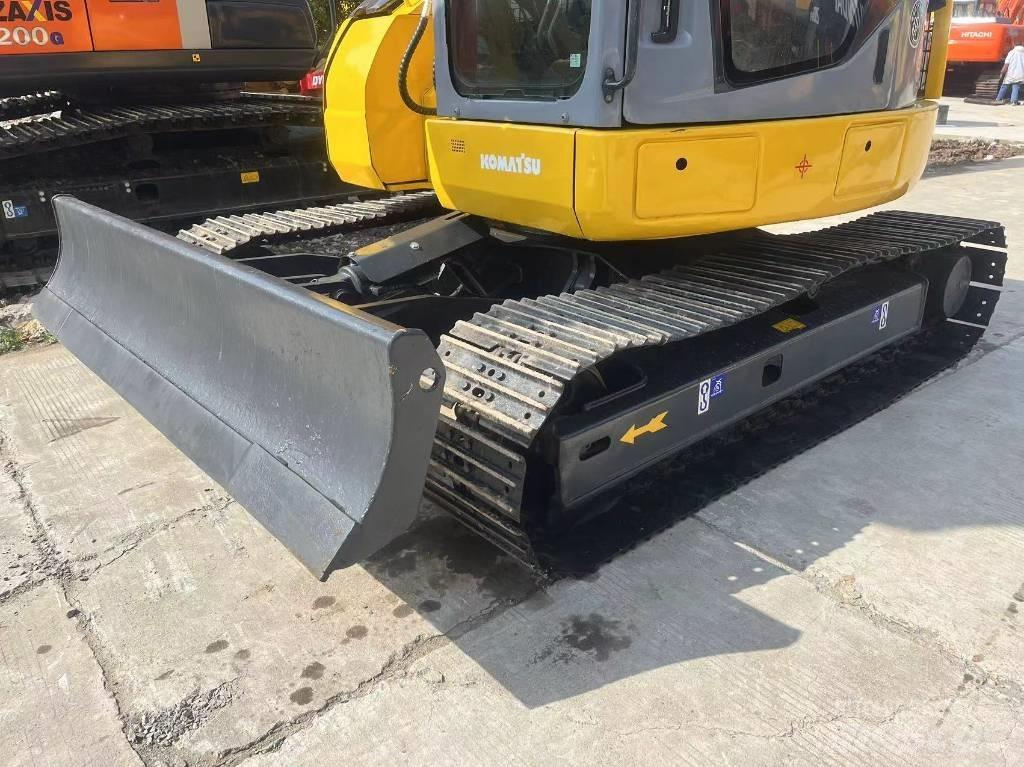 Komatsu PC78 Bageri guseničari