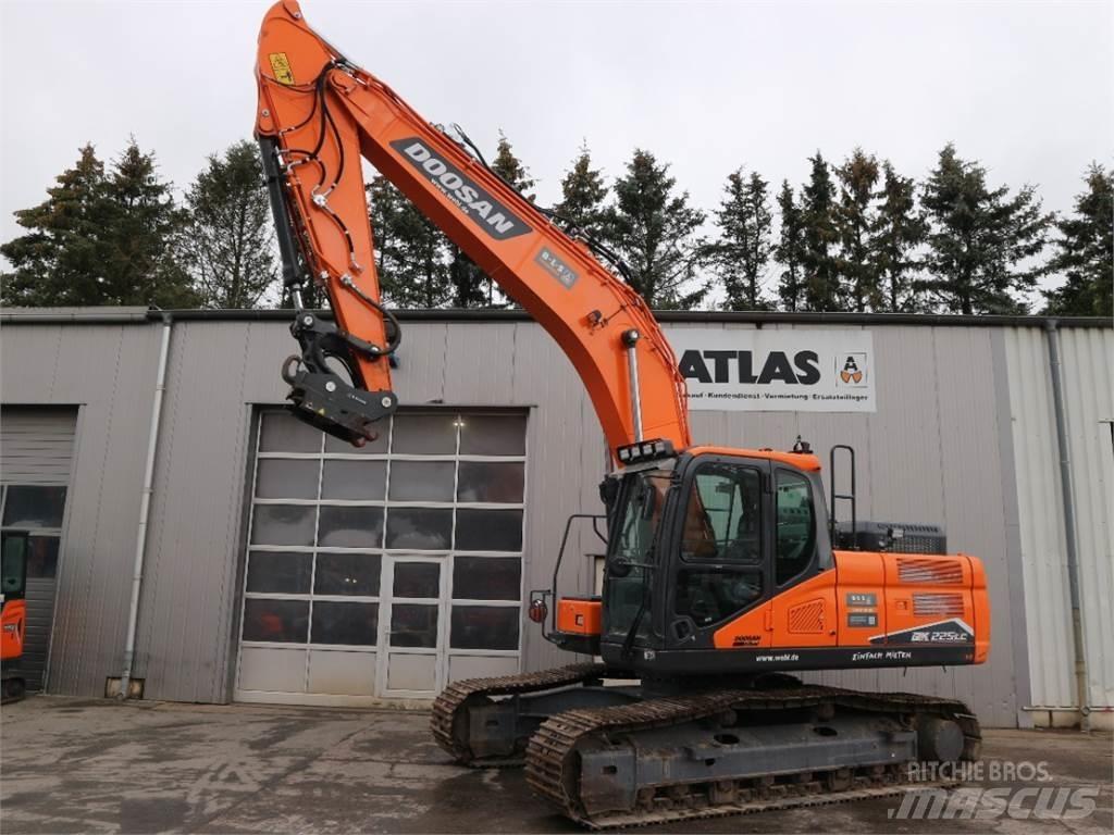 Doosan DX225LC-7 Bageri guseničari