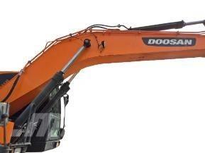 Doosan DX 210 W Bageri točkaši
