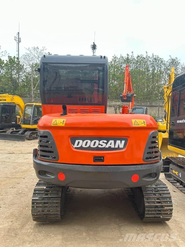 Doosan DX 60-9 C Bageri guseničari