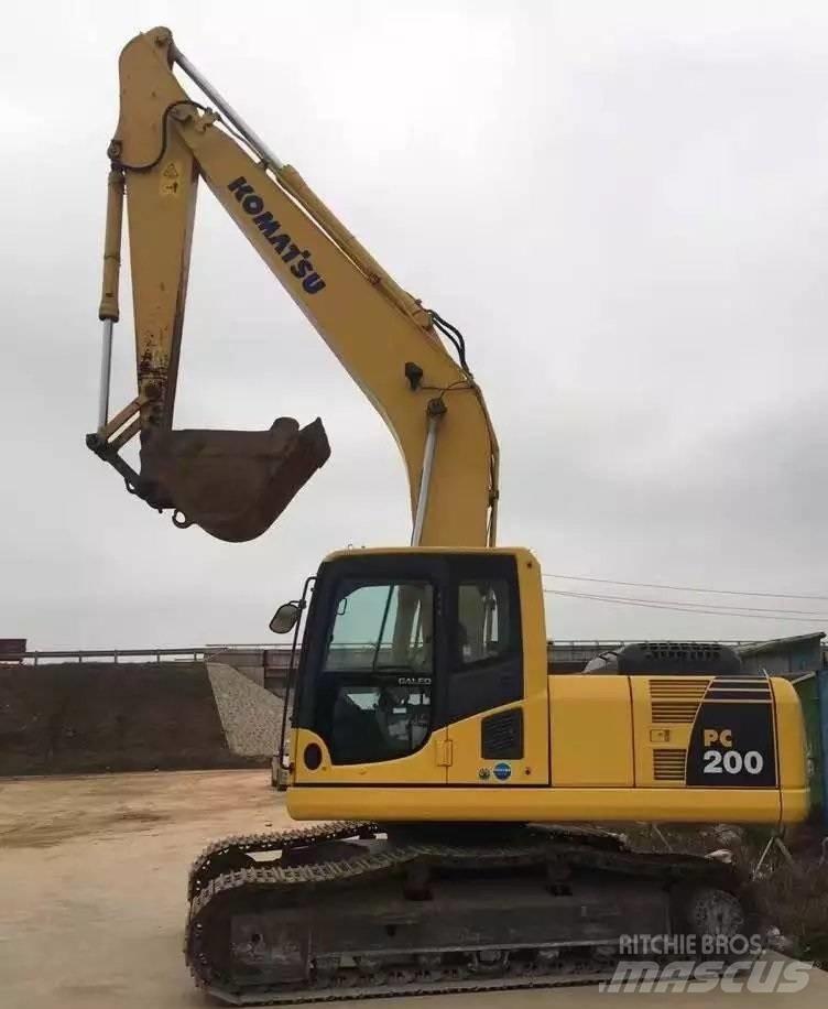 Komatsu PC 200-8 Bageri guseničari