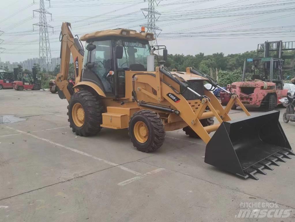 CAT 420 F Rovokopači