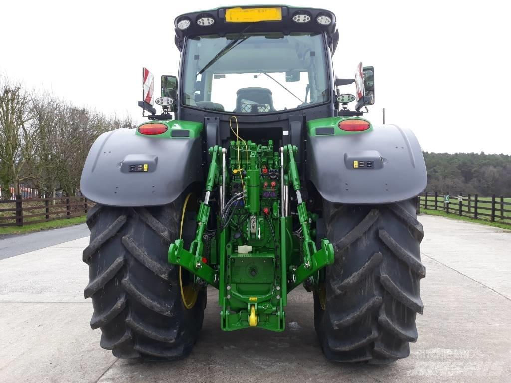 John Deere 6250 R Traktori