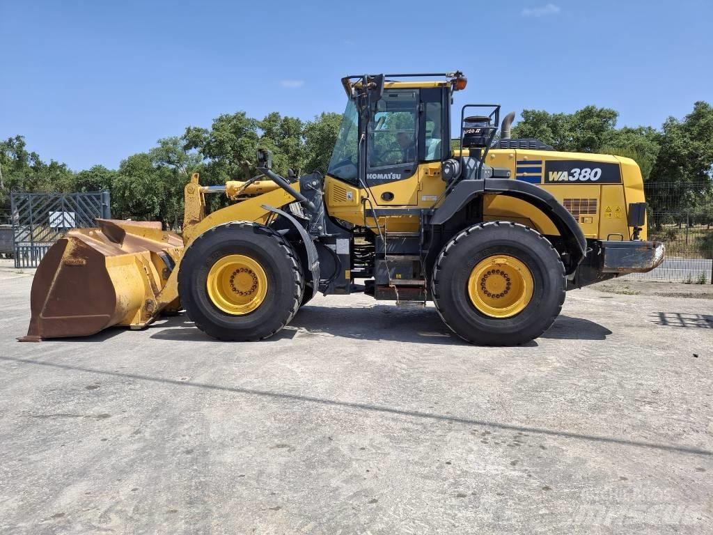 Komatsu WA 380-8 Mini utovarivači