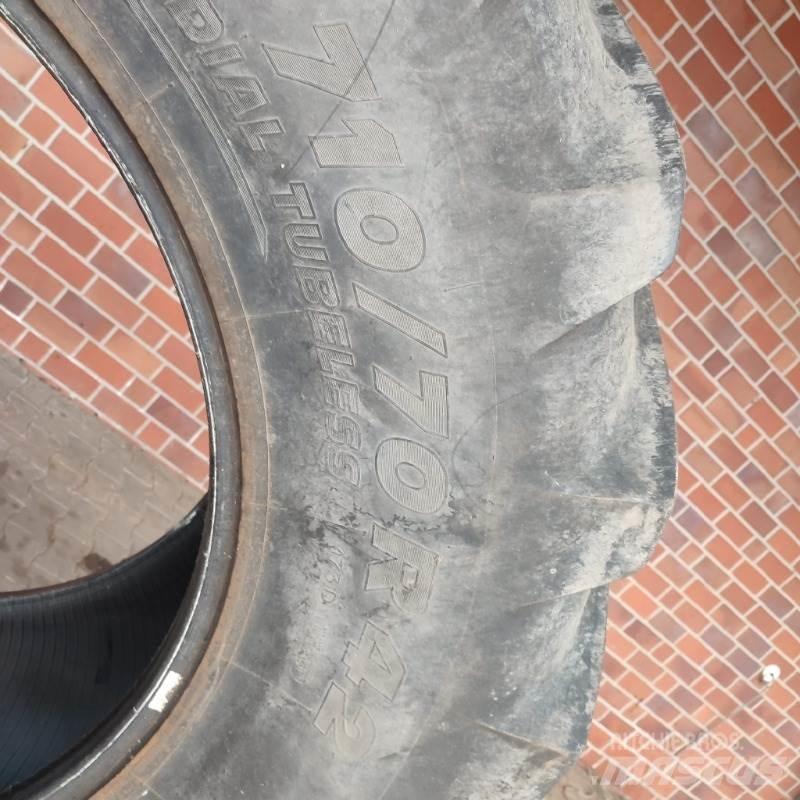 Michelin 710/70R42 Gume, točkovi i felne