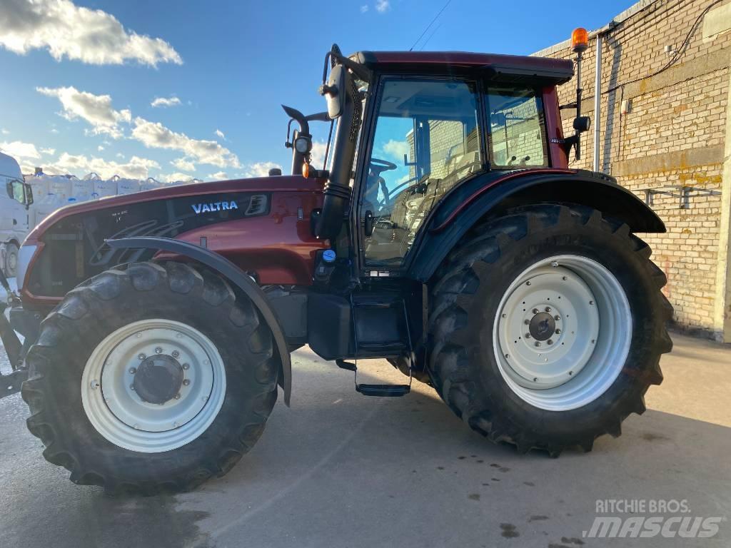Valtra T 193 HT Traktori