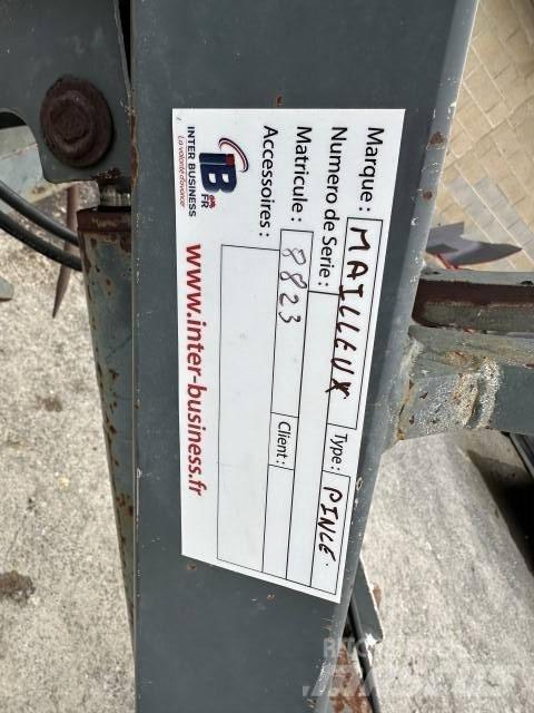 MAILLEUX MANIBALLE Pritege za bale