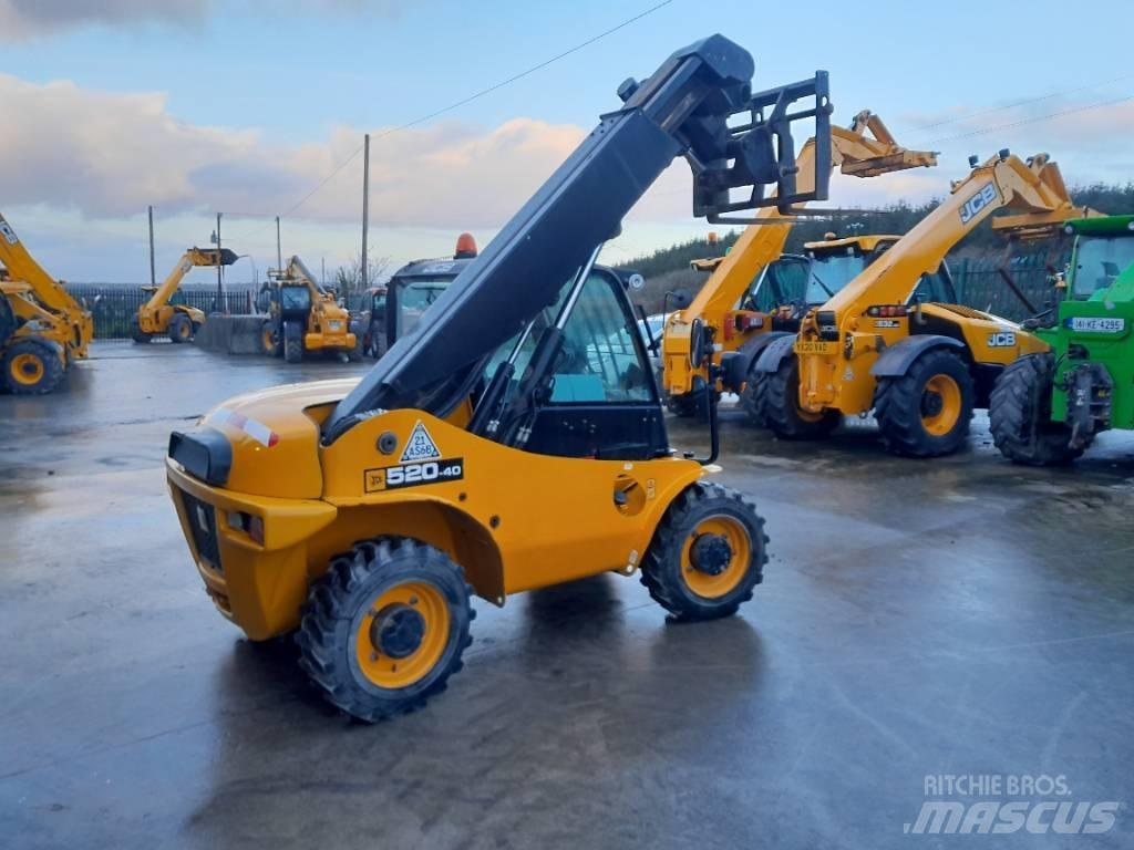 JCB 520-40 Poljoprivredni teleskopski utovarivači