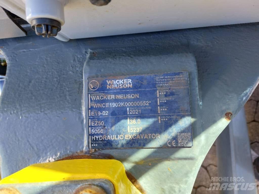 Wacker Neuson EZ50 Bageri guseničari