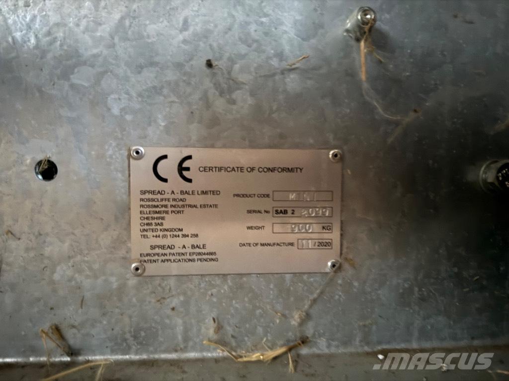  Spread-a-Bale Mini Rezači za bale, oprema za rezanje i odvajanje bal