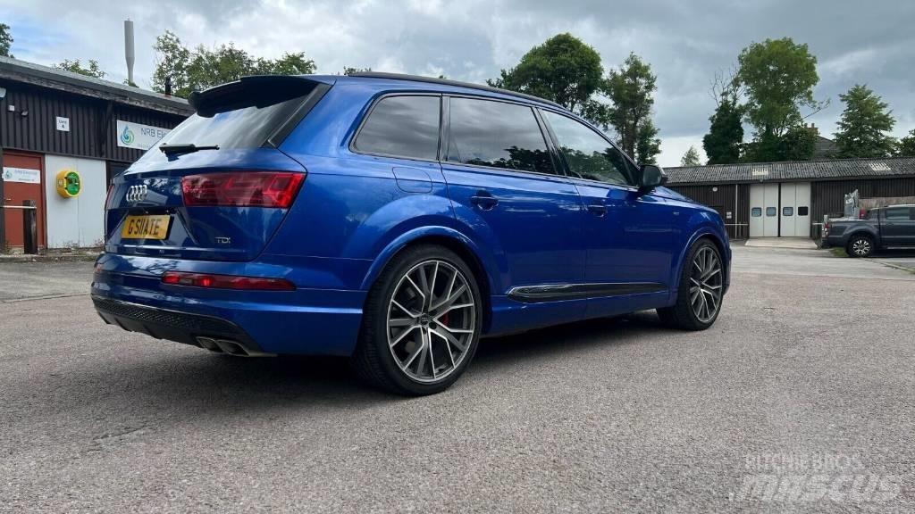 Audi SQ7 Automobili