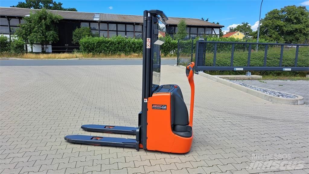 Linde L14C Ručni električni viljuškar