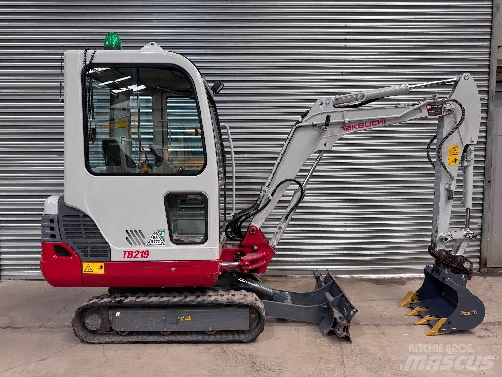Takeuchi TB 219 Mini bageri < 7t