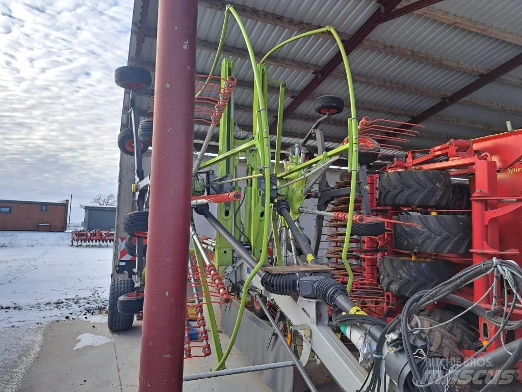 CLAAS Liner 2900 Okretači i sakupljači sena
